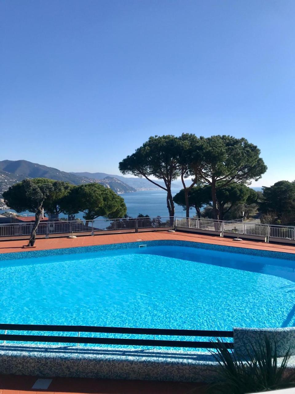 Residence "Delfino" Con Piscina E Campo Da Tennis Rapallo Luaran gambar